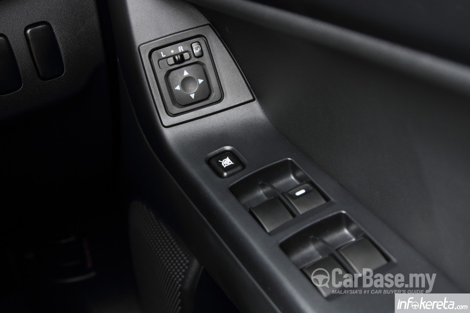 Mitsubishi Lancer Mk5 Facelift (2012) Interior