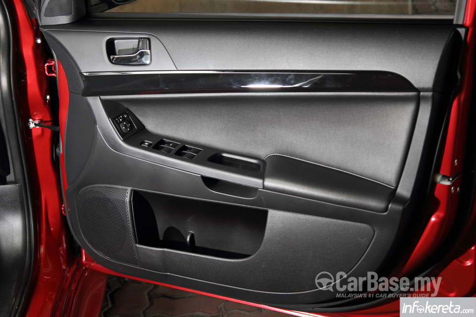 Mitsubishi Lancer Mk5 Facelift (2012) Interior