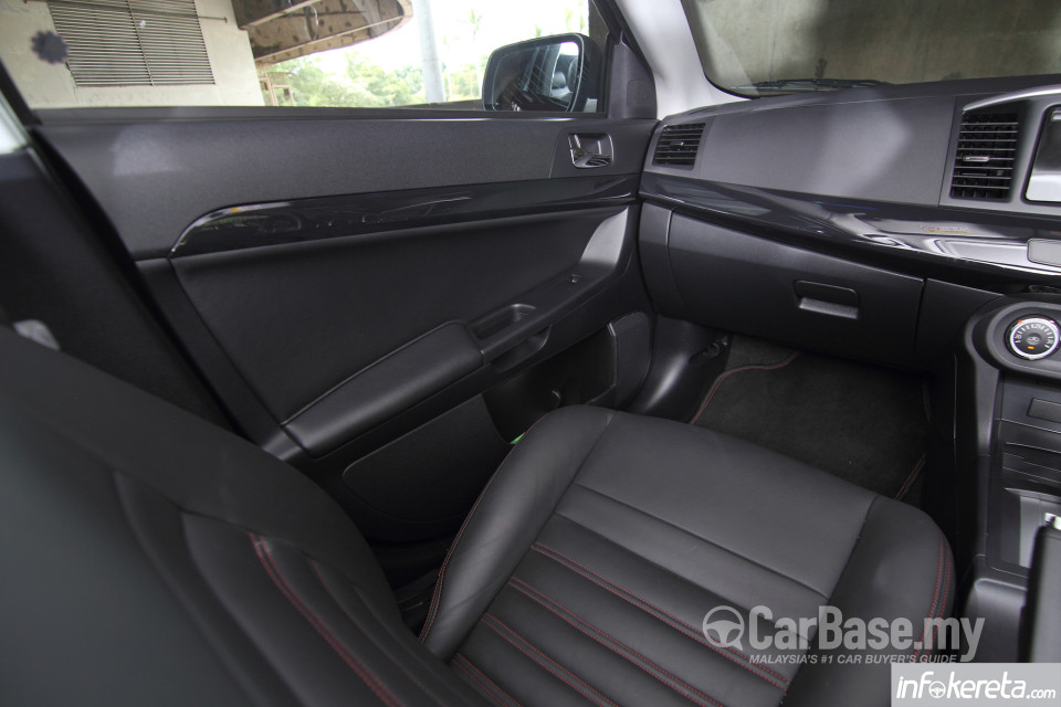 Mitsubishi Lancer Mk5 Facelift (2012) Interior