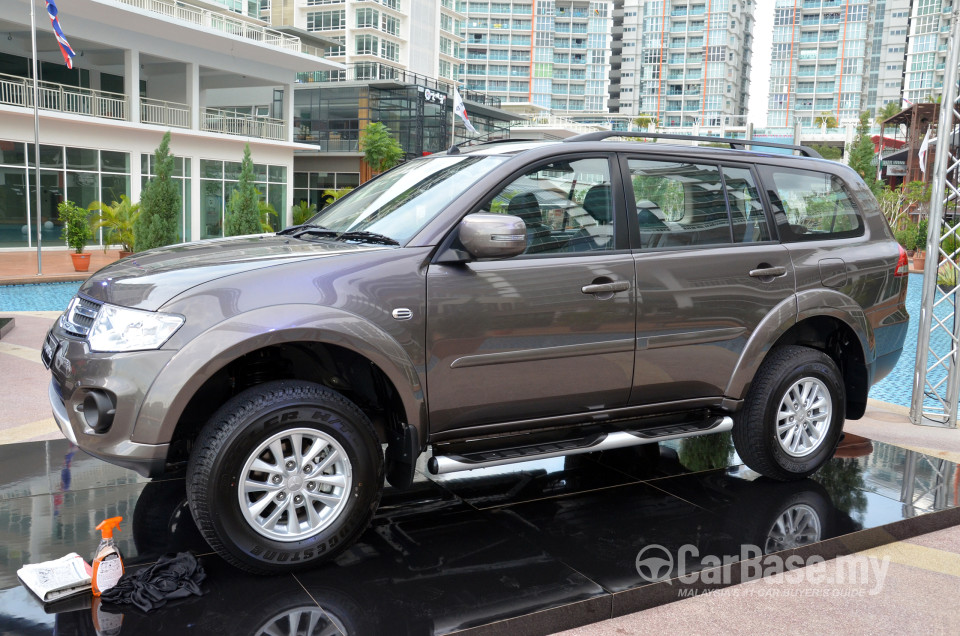 Mitsubishi Pajero Sport Mk1 Facelift (2013) Exterior