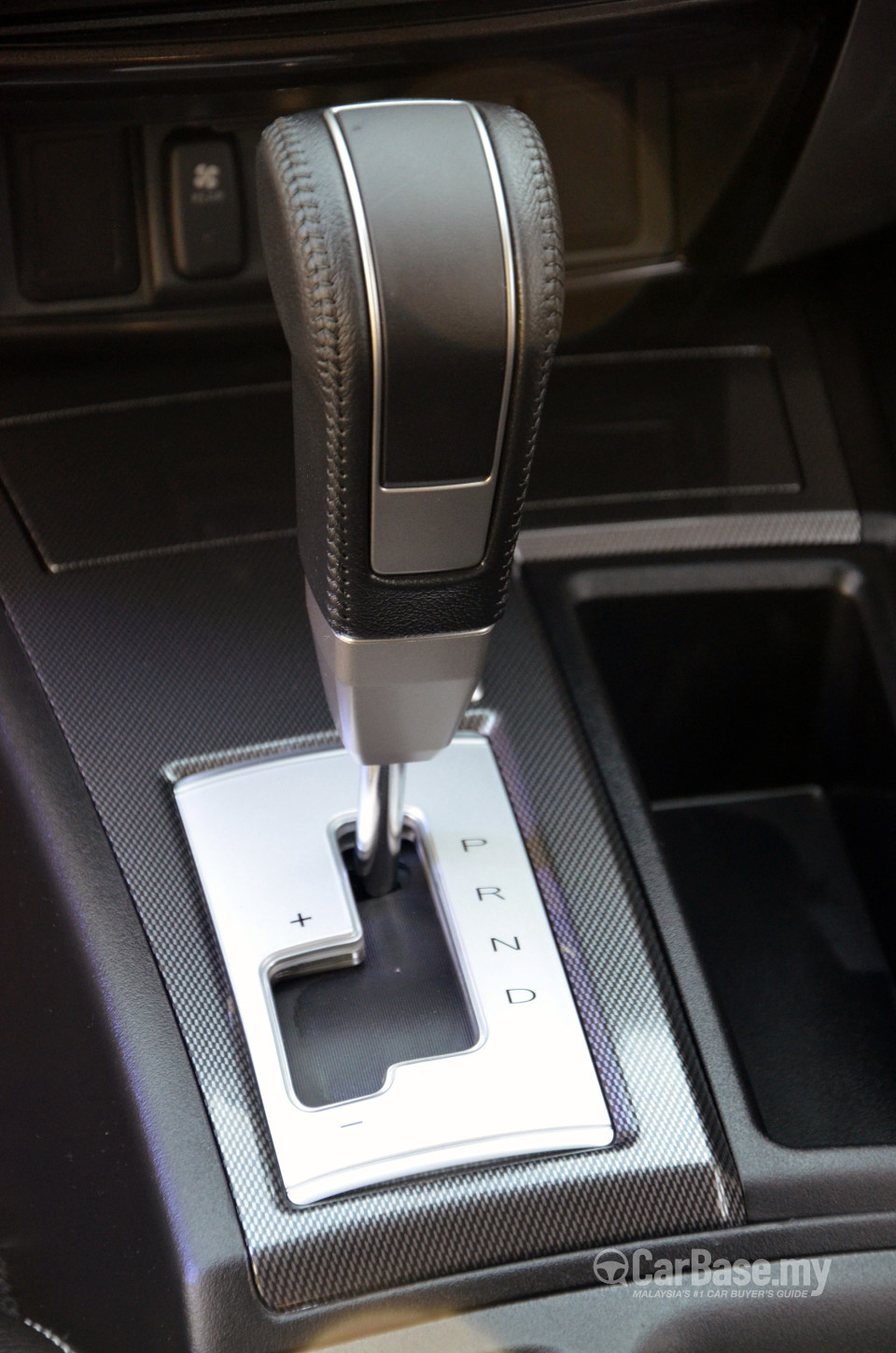 Mitsubishi Pajero Sport Mk1 Facelift (2013) Interior