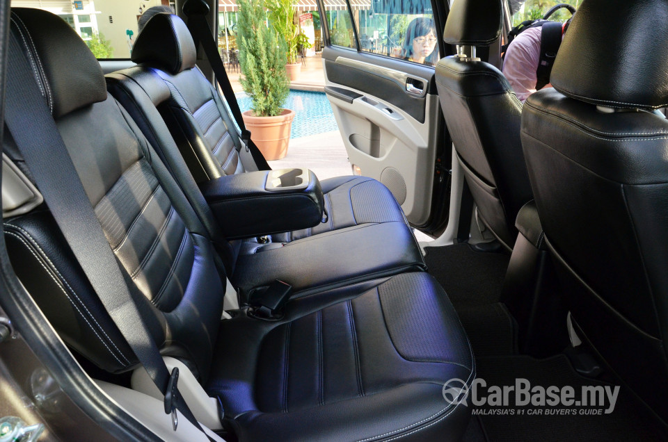Mitsubishi Pajero Sport Mk1 Facelift (2013) Interior