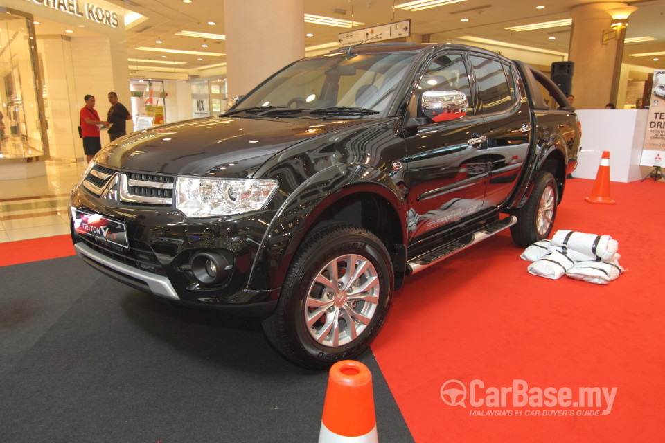 Mitsubishi Triton Mk1 Facelift (2014) Exterior