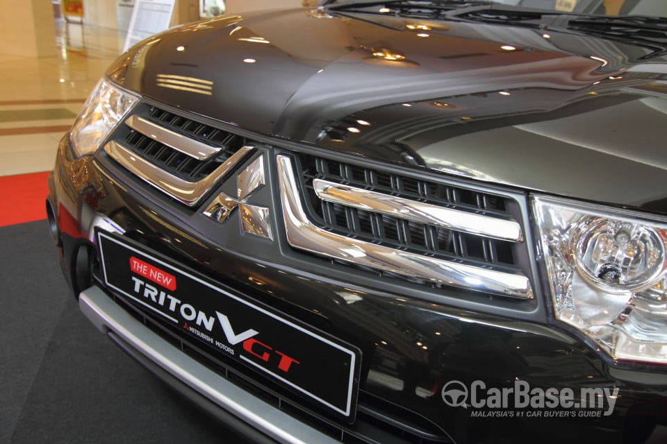 Mitsubishi Triton Mk1 Facelift (2014) Exterior