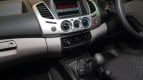 Mitsubishi Triton Interior photo