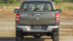 Mitsubishi Triton Exterior photo