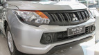 Mitsubishi Triton Exterior photo
