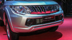 Mitsubishi Triton Exterior photo