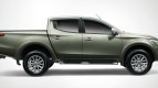 Mitsubishi Triton Exterior photo