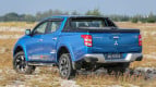 Mitsubishi Triton Exterior photo