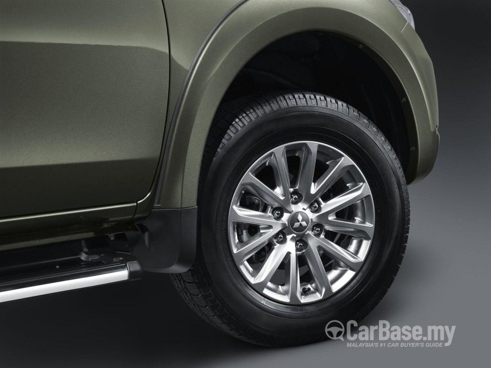 Mitsubishi Triton Mk2 (2015) Exterior