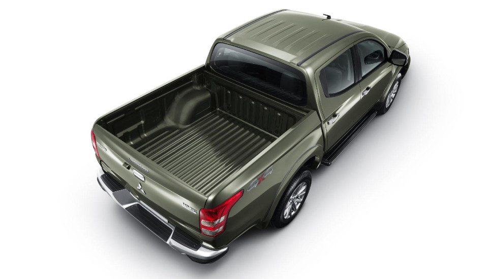 Mitsubishi Triton Mk2 (2015) Exterior
