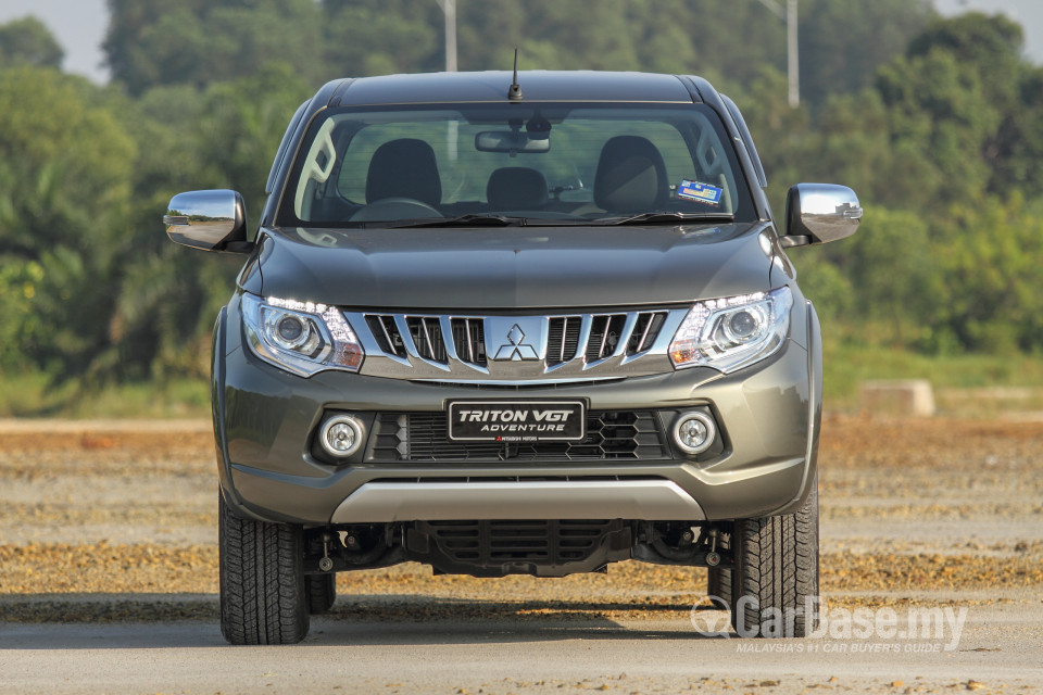 Mitsubishi Triton Mk2 (2015) Exterior
