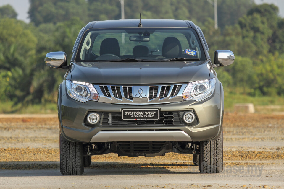 Nissan Navara D23 (2015) Exterior