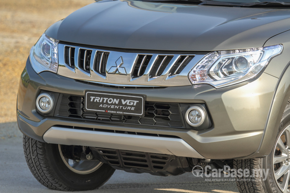 Mitsubishi Triton Mk2 (2015) Exterior