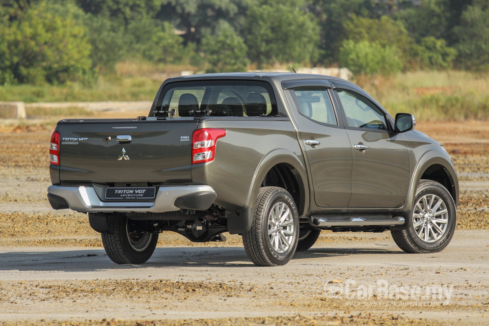 Mitsubishi Triton Mk2 (2015) Exterior