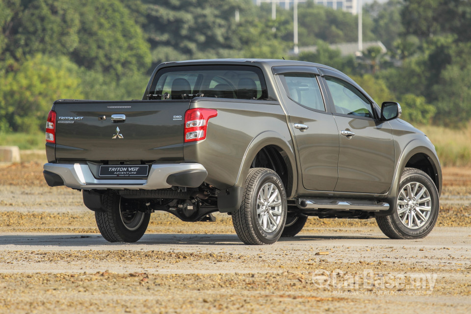 Mitsubishi Triton Mk2 (2015) Exterior