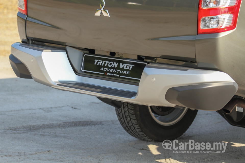 Mitsubishi Triton Mk2 (2015) Exterior