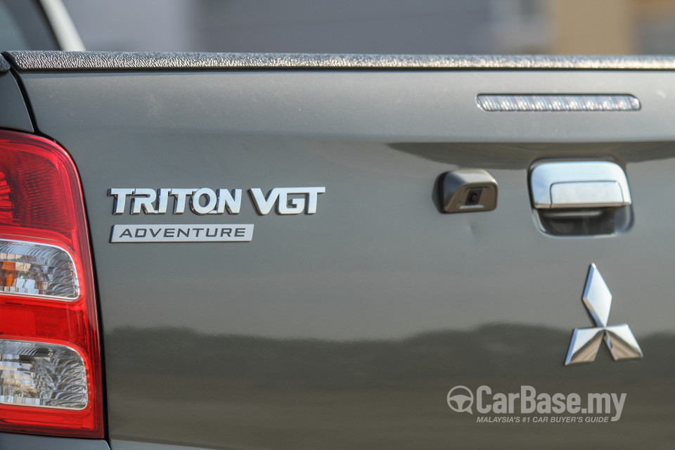 Mitsubishi Triton Mk2 (2015) Exterior
