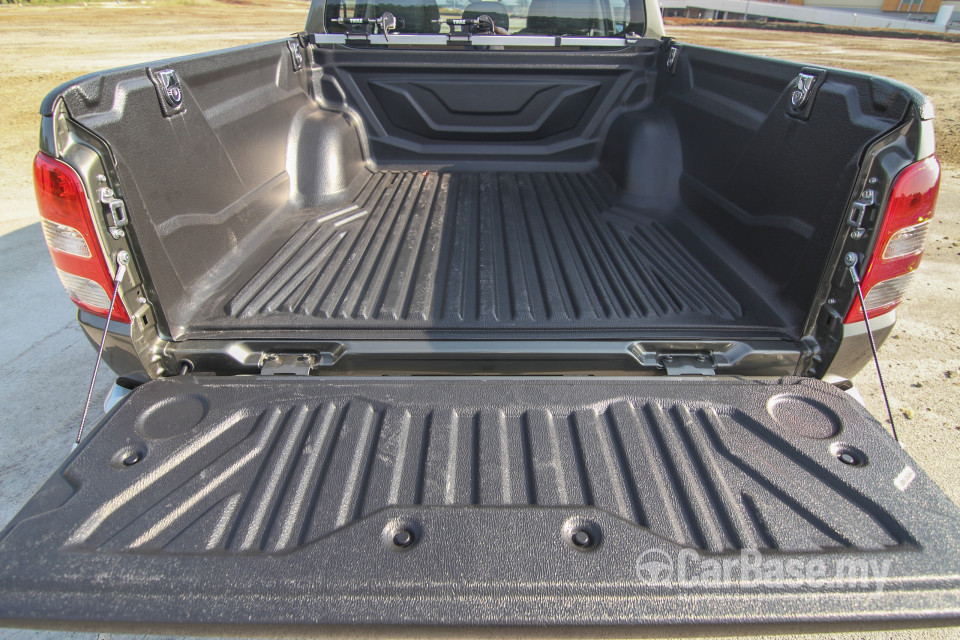 Mitsubishi Triton Mk2 (2015) Exterior