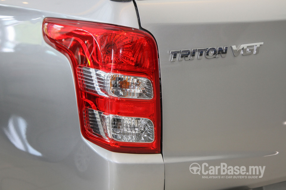 Mitsubishi Triton Mk2 (2015) Exterior