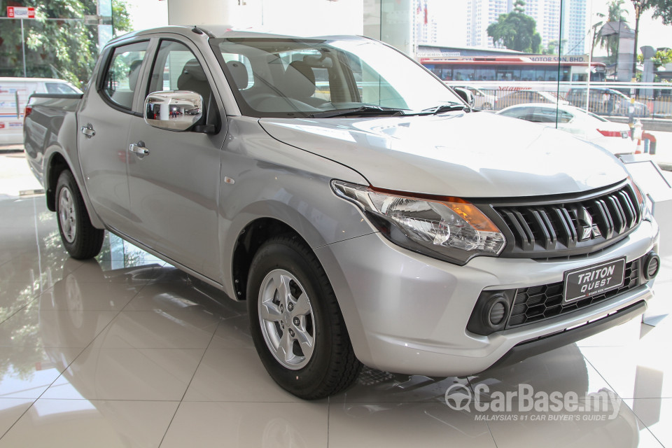 Mitsubishi Triton Mk2 (2015) Exterior