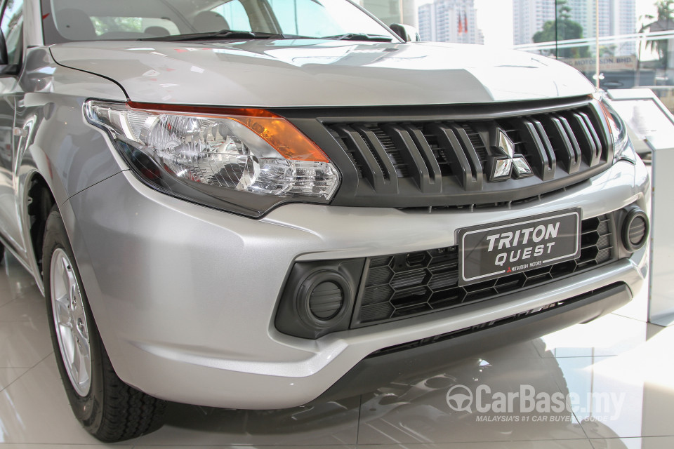 Mitsubishi Triton Mk2 (2015) Exterior