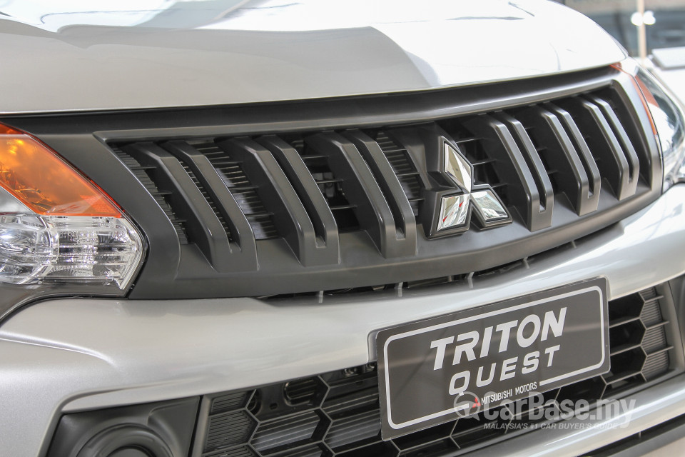 Mitsubishi Triton Mk2 (2015) Exterior