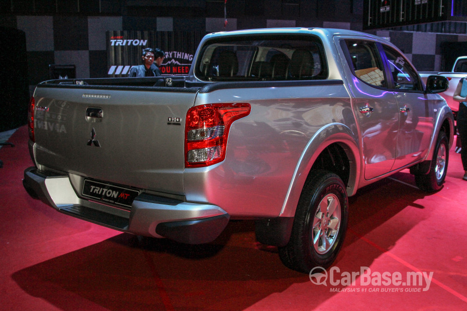 Mitsubishi Triton Mk2 (2015) Exterior