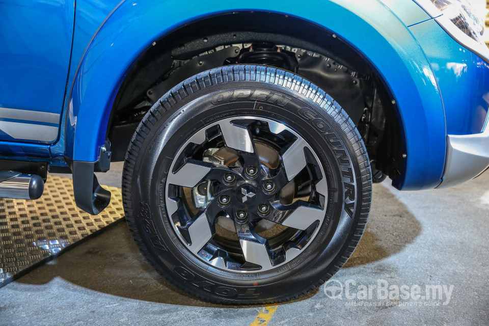 Mitsubishi Triton Mk2 (2015) Exterior