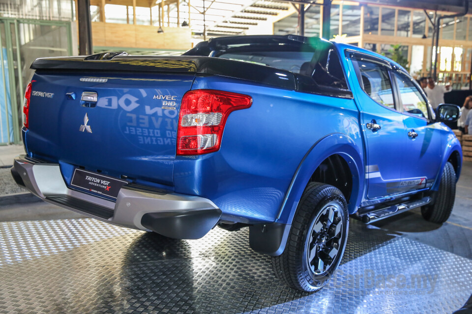 Mitsubishi Outlander RE Facelift (2016) Exterior