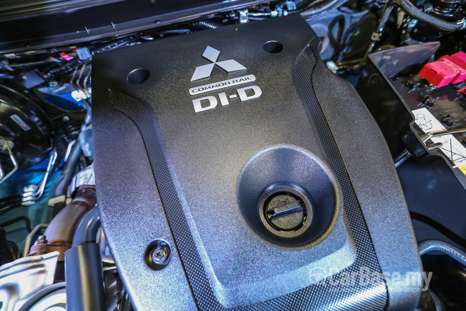Mitsubishi Triton Mk2 (2015) Exterior