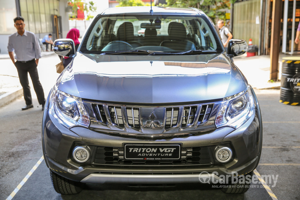 Mitsubishi Triton Mk2 (2015) Exterior
