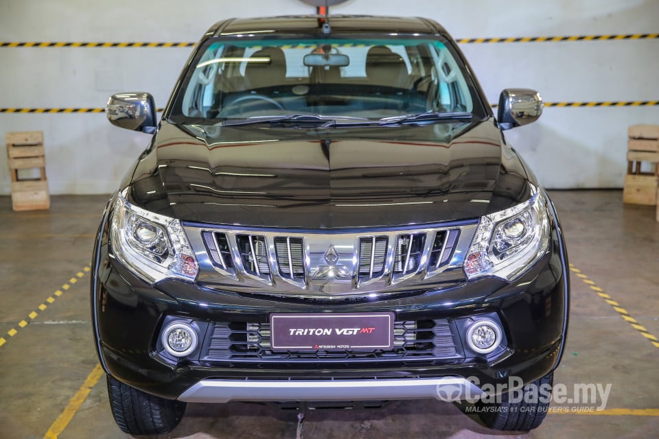 Mitsubishi Triton Mk2 (2015) Exterior