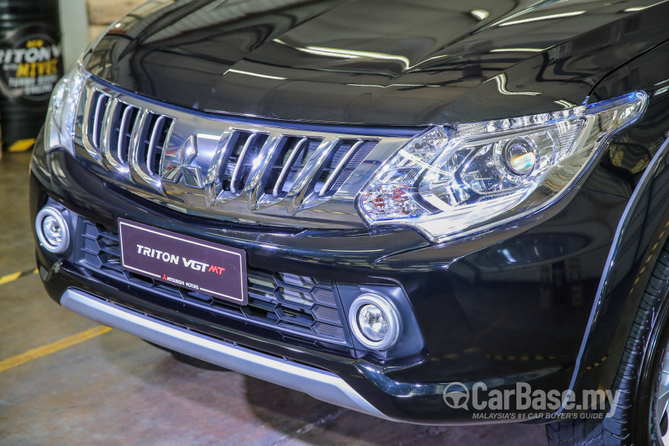 Mitsubishi Triton Mk2 (2015) Exterior
