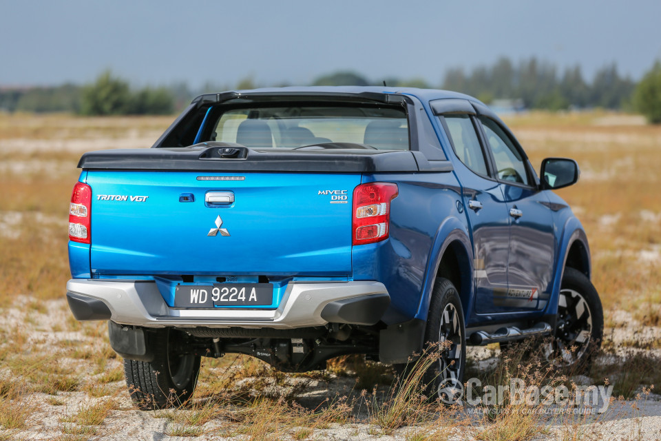 Mitsubishi Triton Mk2 (2015) Exterior