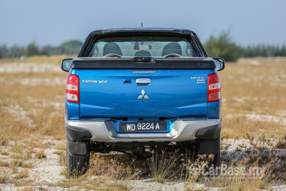 Mitsubishi Triton Mk2 (2015) Exterior