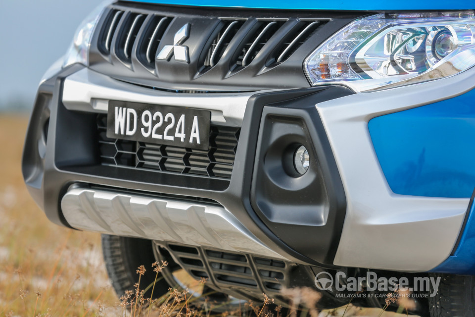 Mitsubishi Triton Mk2 (2015) Exterior