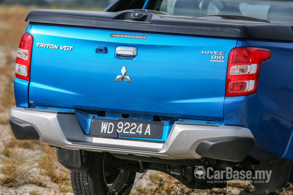 Mitsubishi Triton Mk2 (2015) Exterior