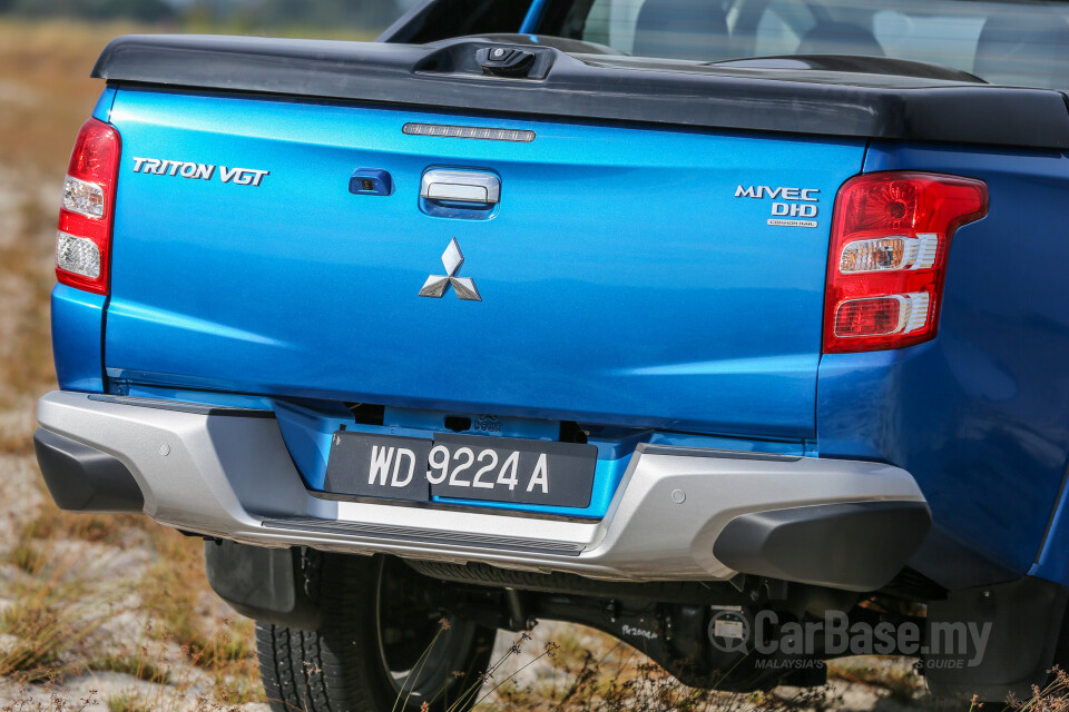 Nissan Grand Livina L11 Facelift (2013) Exterior