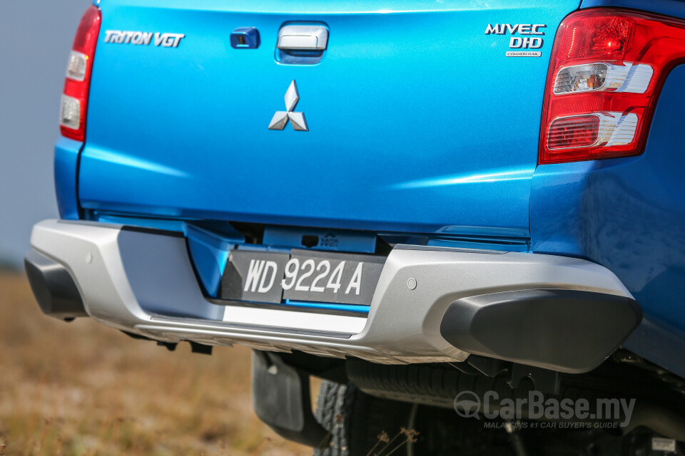 Nissan Navara D23 (2015) Exterior