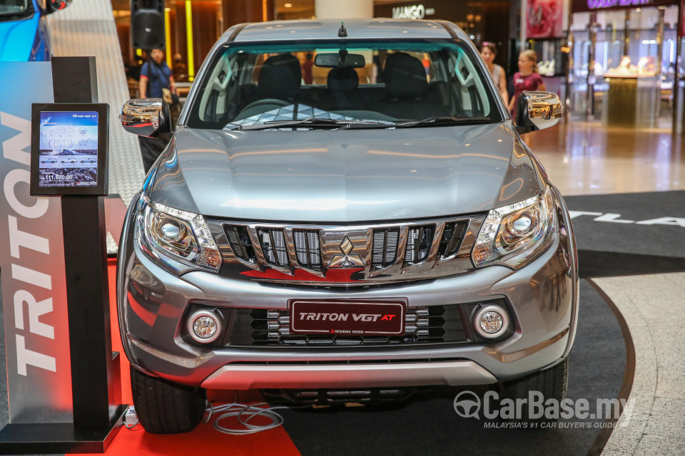 Mitsubishi Triton Mk2 (2015) Exterior