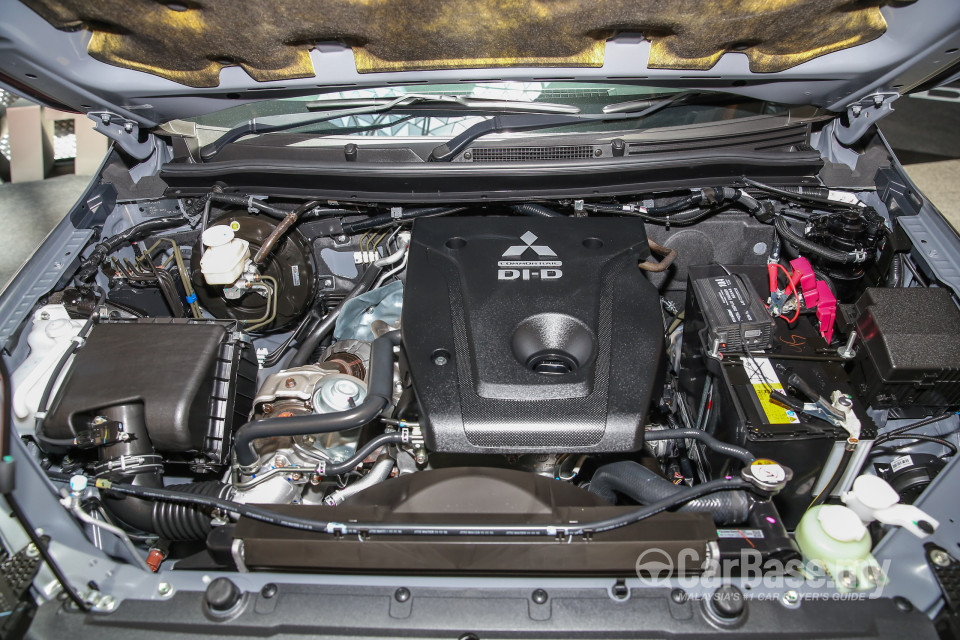 Mitsubishi Triton Mk2 (2015) Exterior