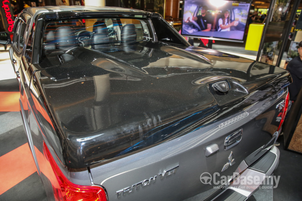 Mitsubishi Triton Mk2 (2015) Exterior