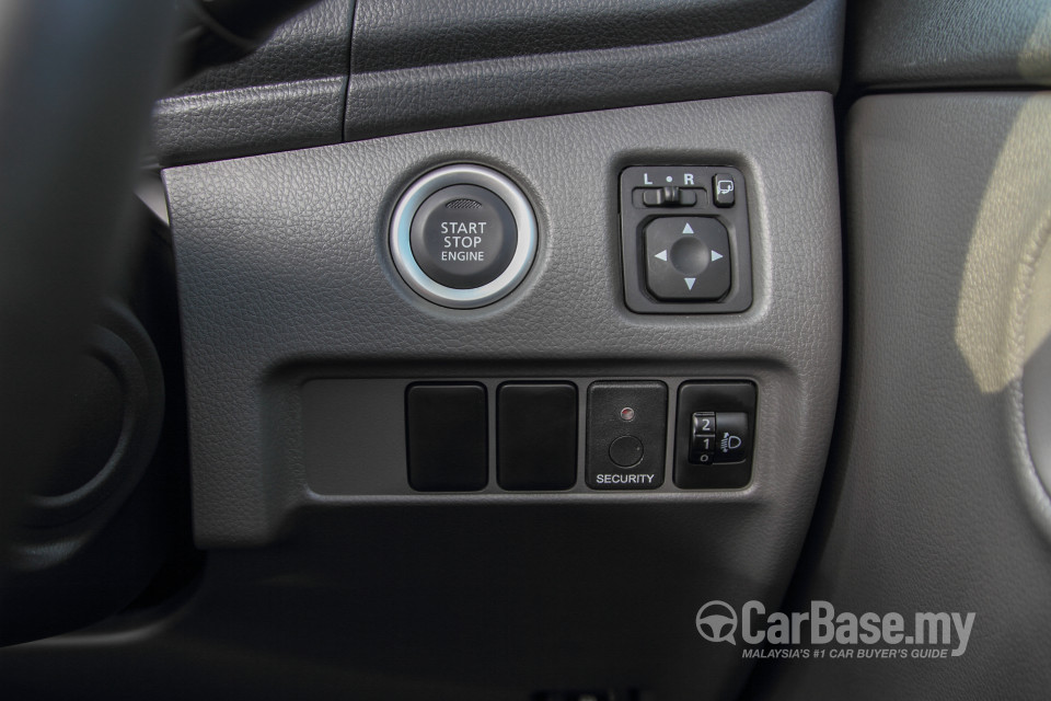 Mitsubishi Triton Mk2 (2015) Interior
