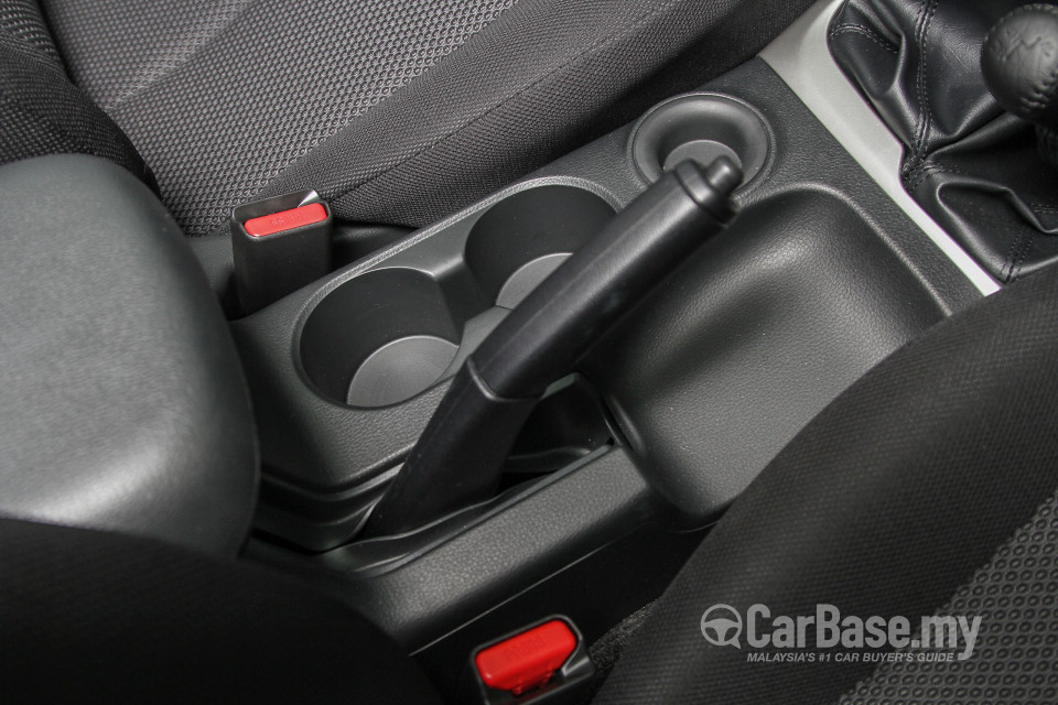 Mitsubishi Triton Mk2 (2015) Interior