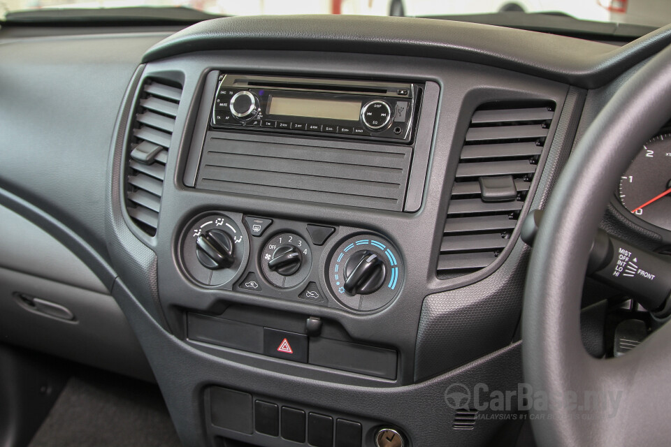 Perodua Bezza D42L (2020) Interior