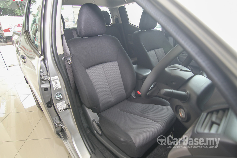 Mitsubishi Triton Mk2 (2015) Interior