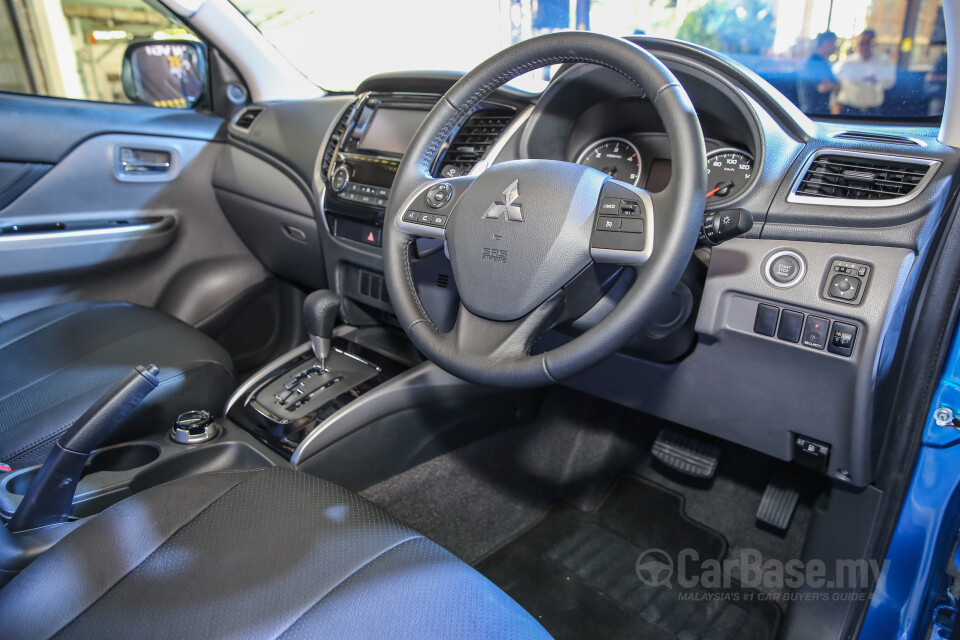 Mazda CX-9 Mk2 (2017) Interior