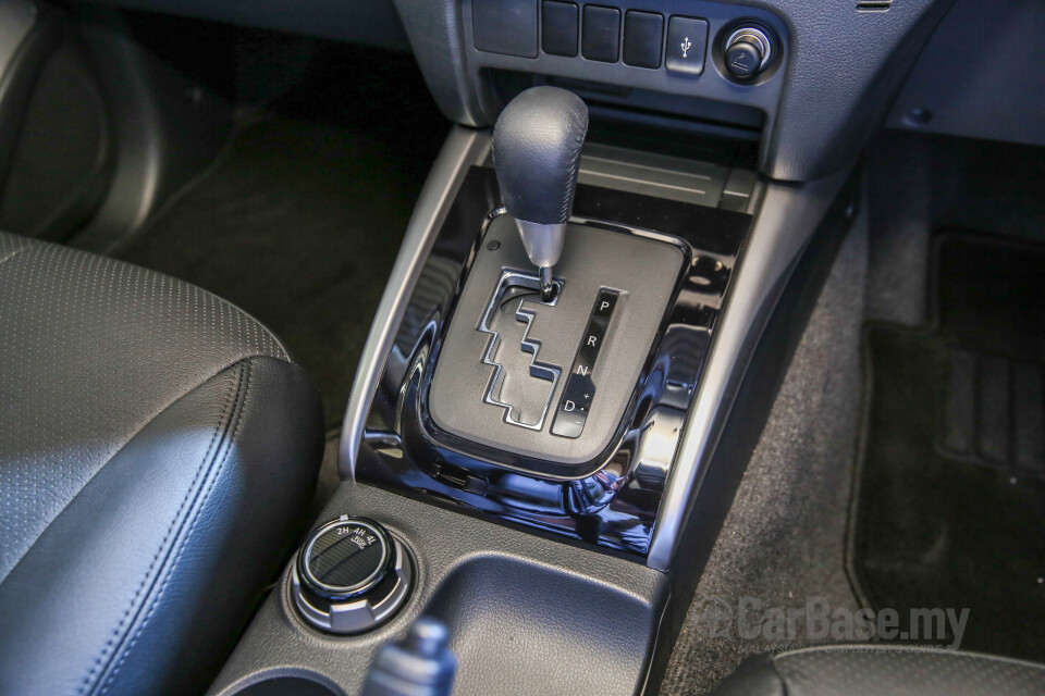 Audi Q5 FY (2019) Interior